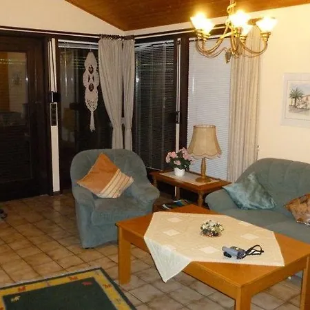 Beautiful Holiday Home In Mielinghausen Near Ski Area 메체데